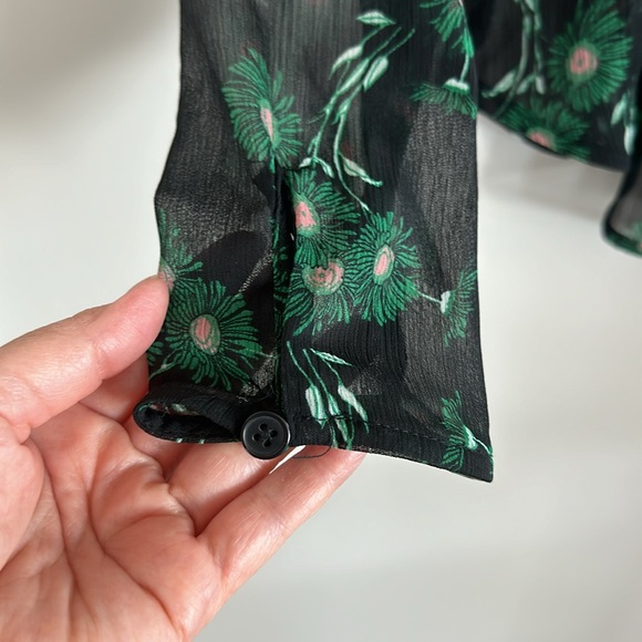 Topshop Blouse sheer black with green and pink flowers size 8 long sleeve - Picture 5 of 9